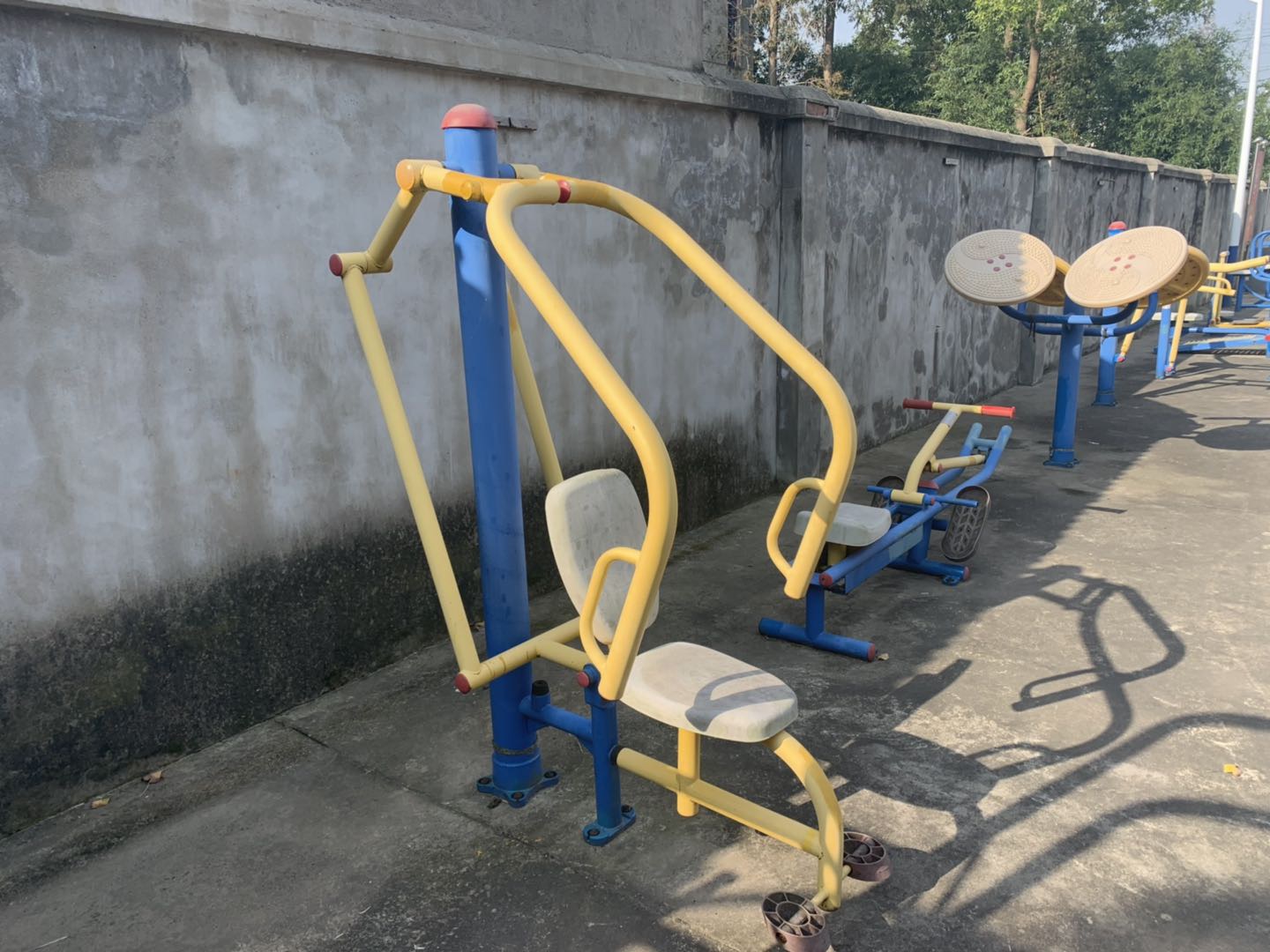 ����������