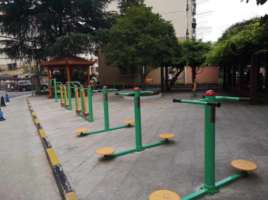 �����ľ�ί������C