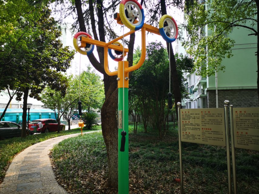 ��֫ǣ����