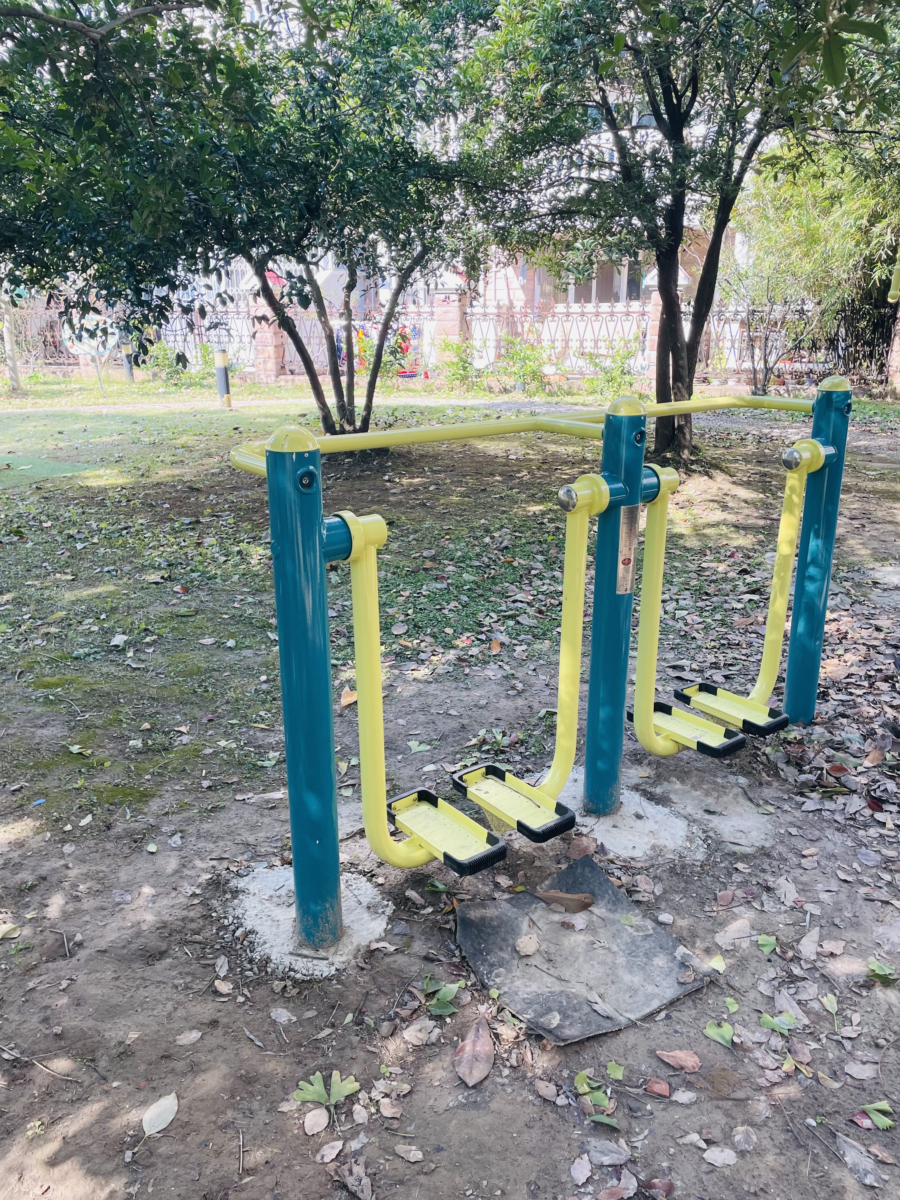 ��λ����̫��������