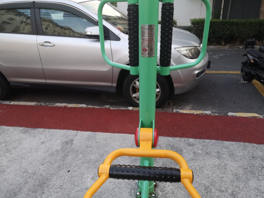 ��ʽ������Ħ��