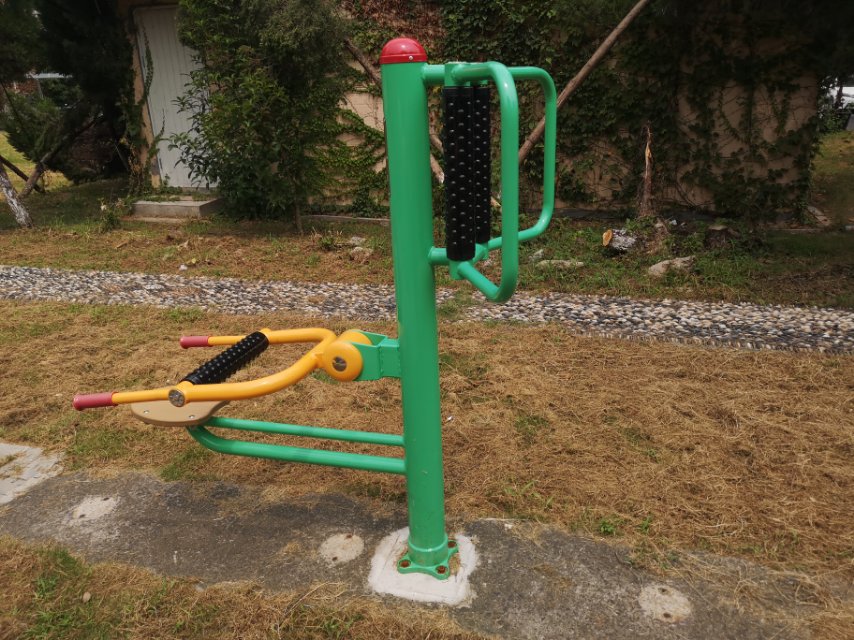 ��ʽ������Ħ��