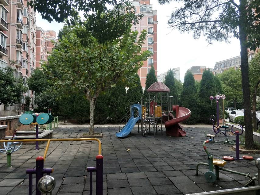 �Ļ���԰��ί������D