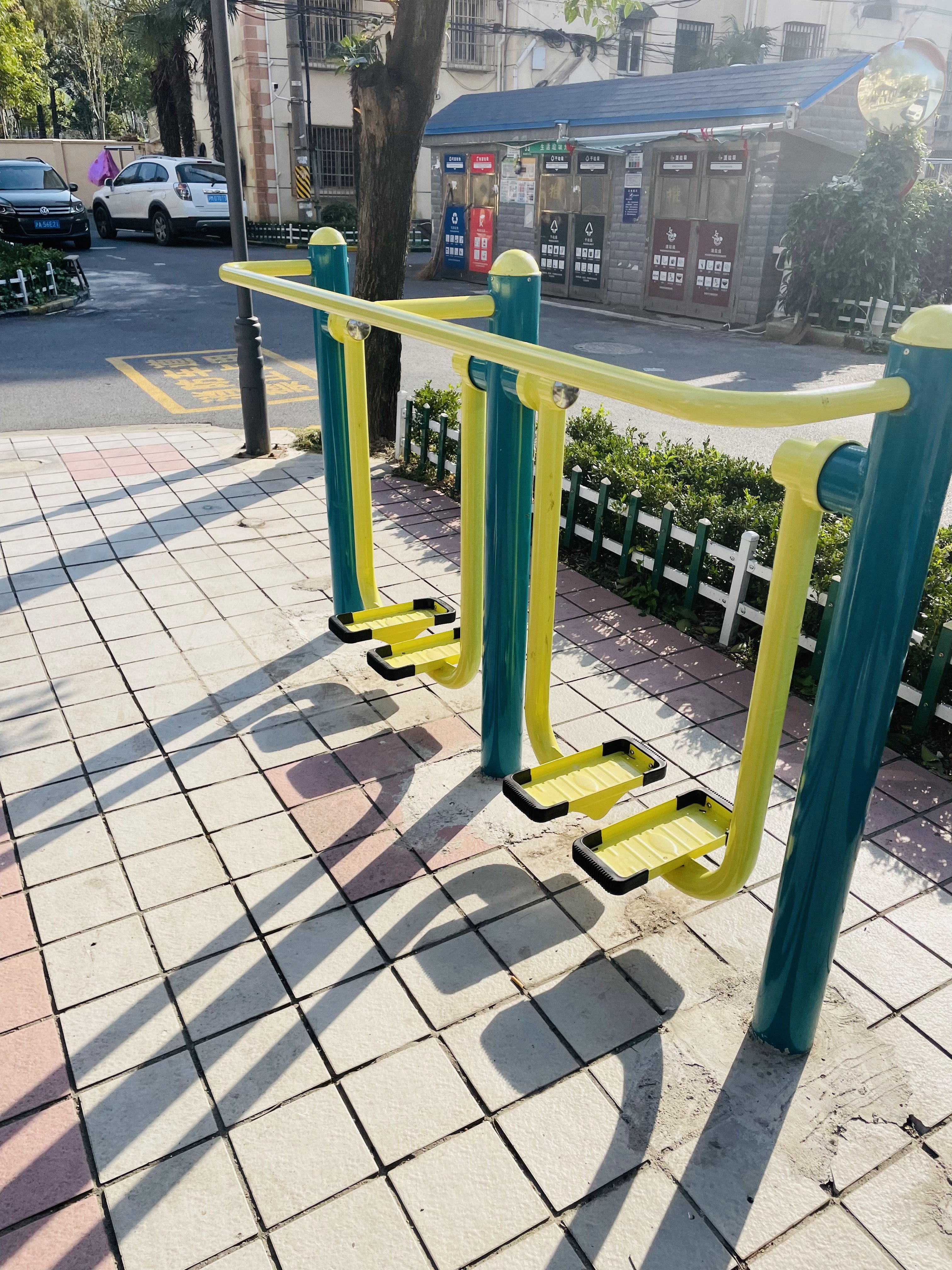 ��λ����̫��������