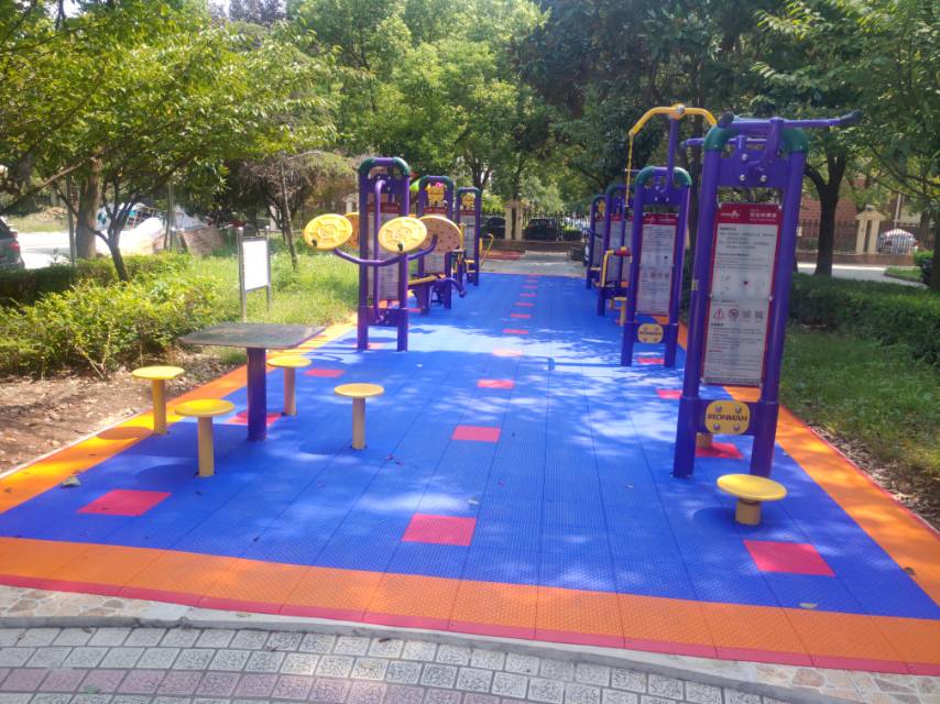 ��������԰�������ǽ�����