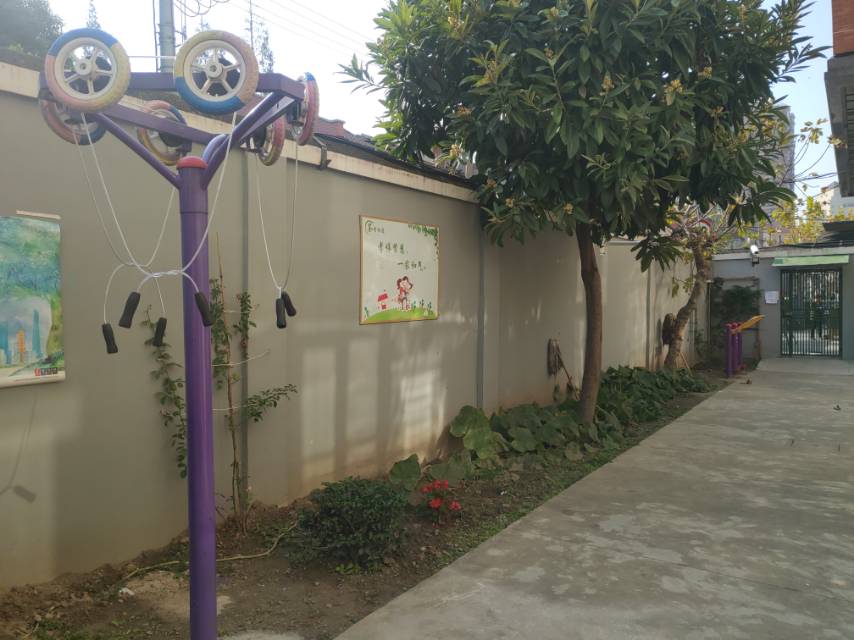 ������ί����Է��