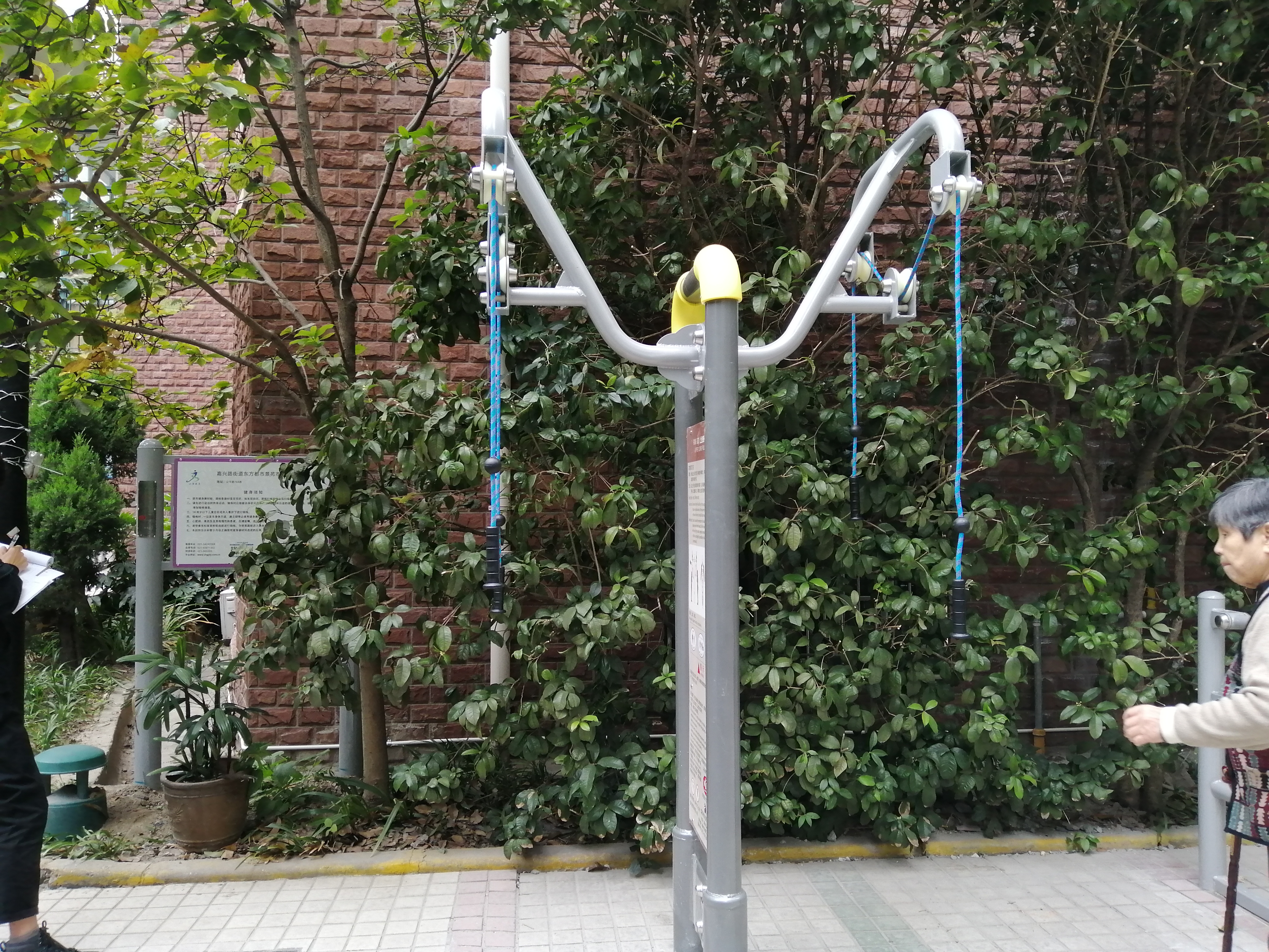 ��֫ǣ����