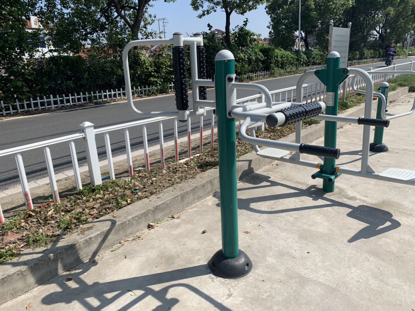 ˫��������Ħ��