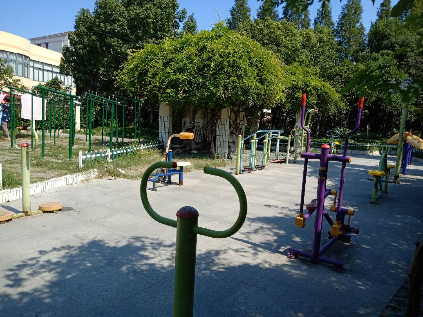 ������ί����Է