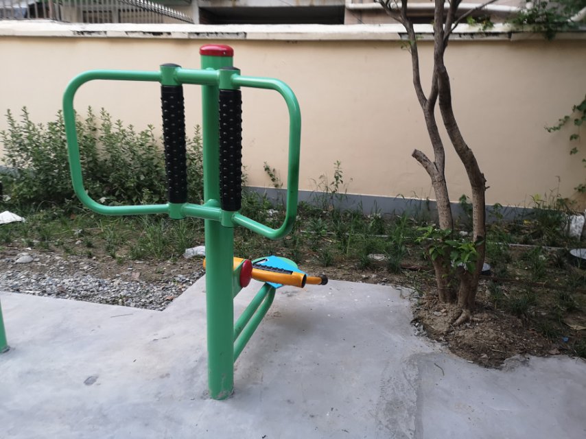 ��ʽ������Ħ��