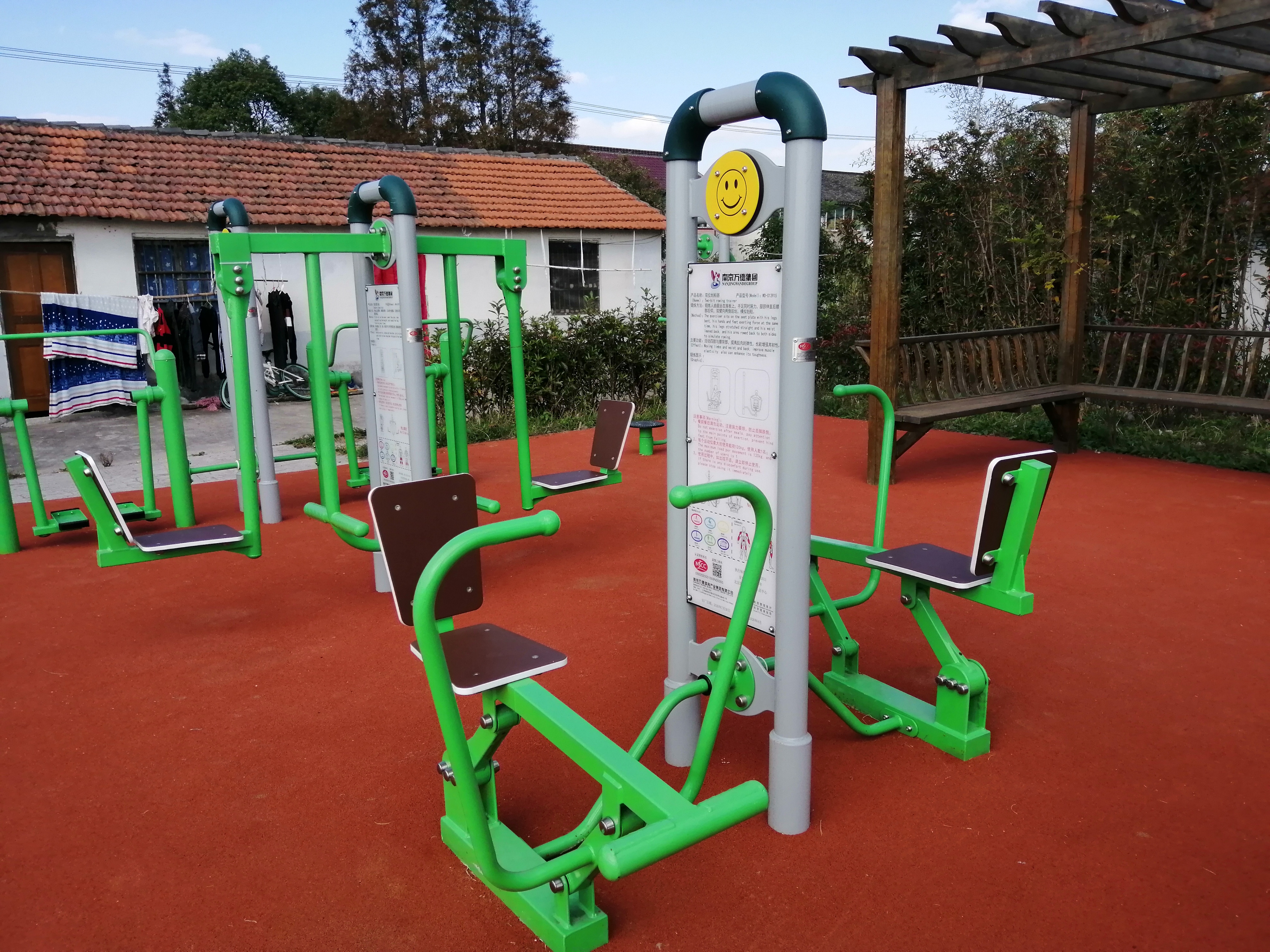 ˫λ����ѵ����