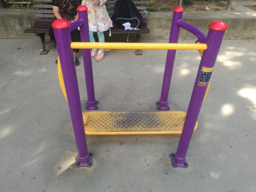 �ΰ彡����