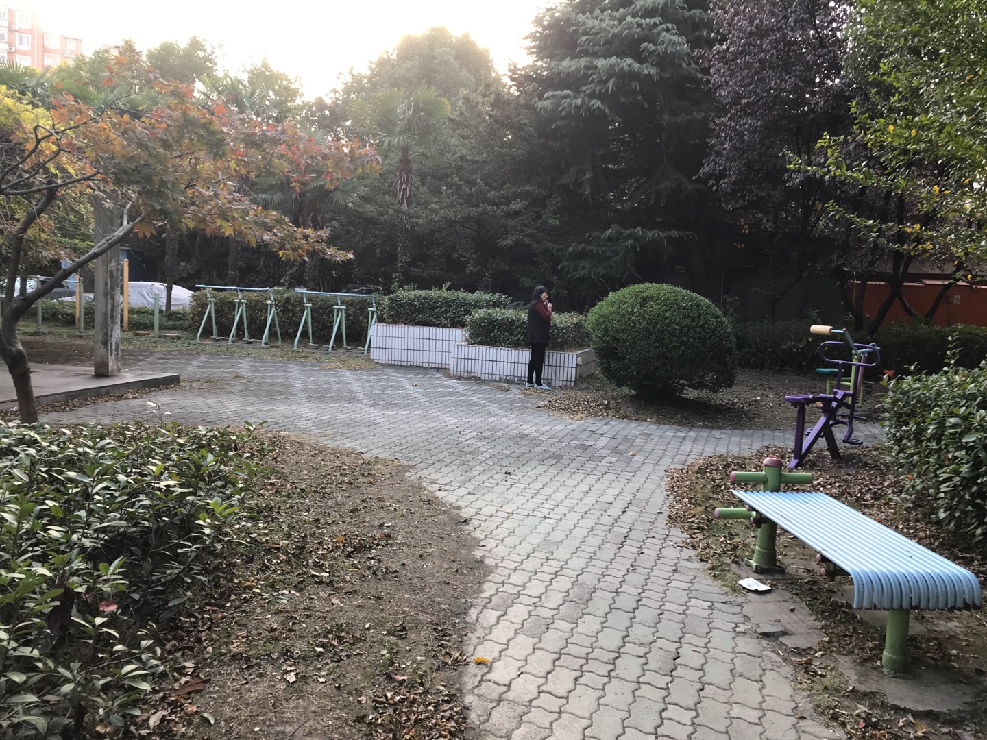 ������԰������