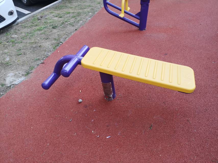 ���˸�����