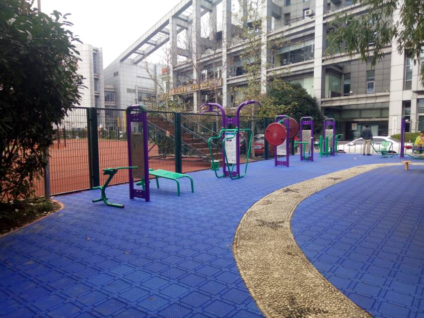 �������������԰�Ϲ㳡�����㣨����