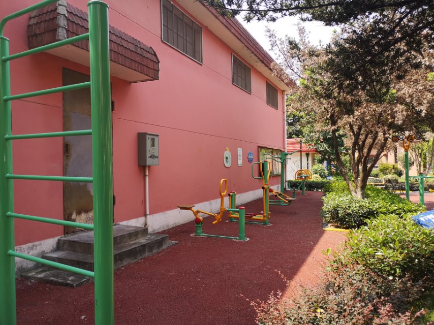 �����Ĵ�����ί����Է��C