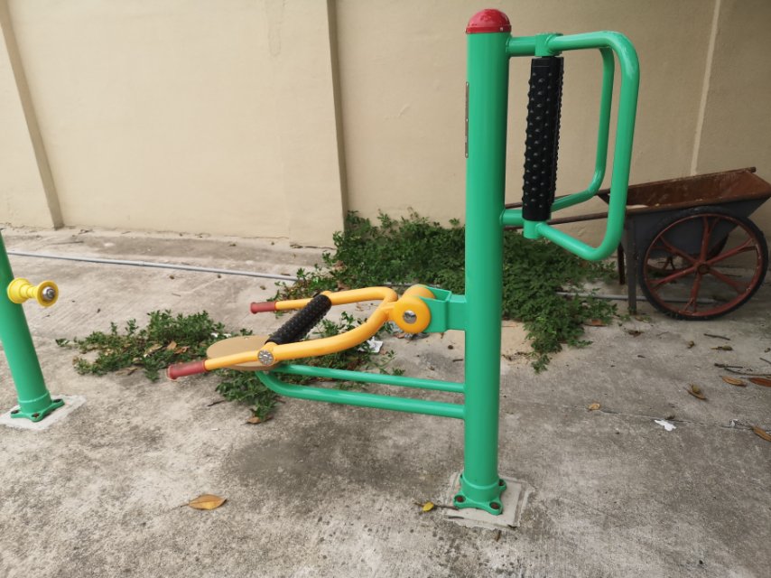 ��ʽ������Ħ��