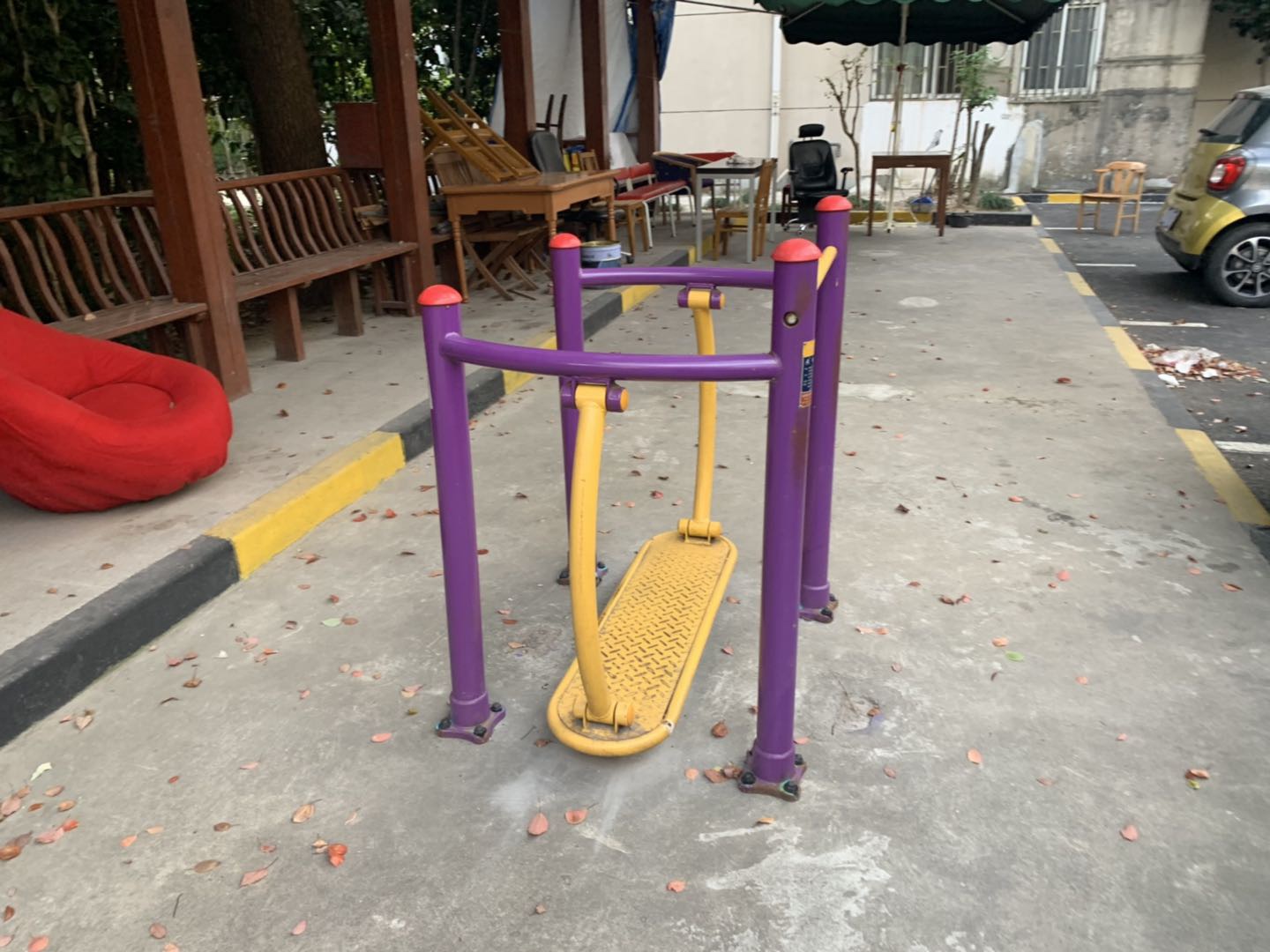 �ΰ彡����