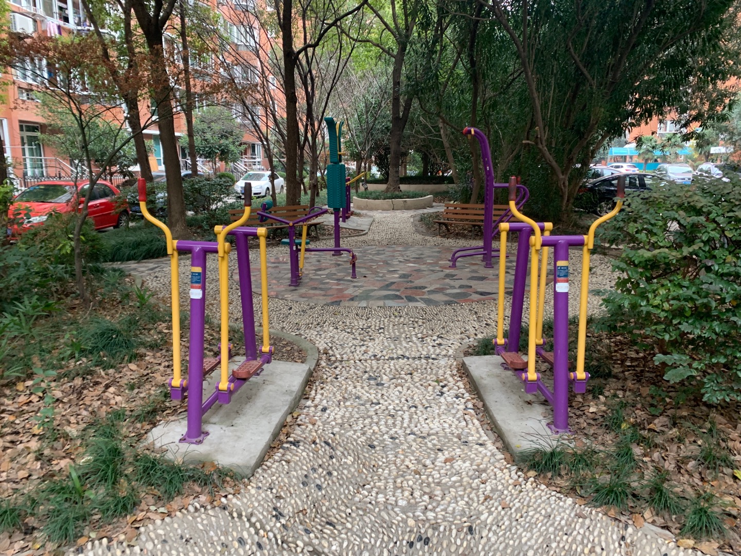 �����ί������A