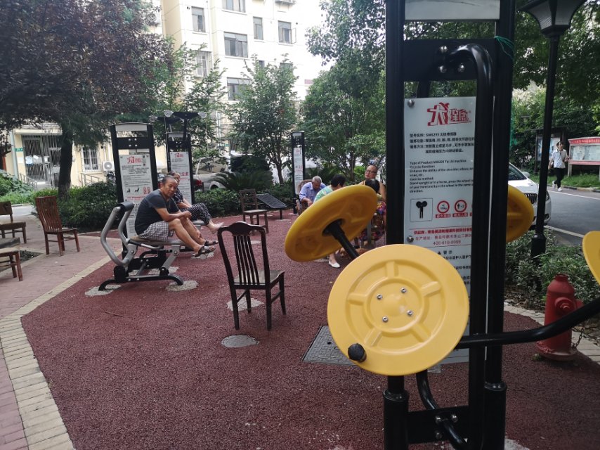 ���Ѿ�ί������B