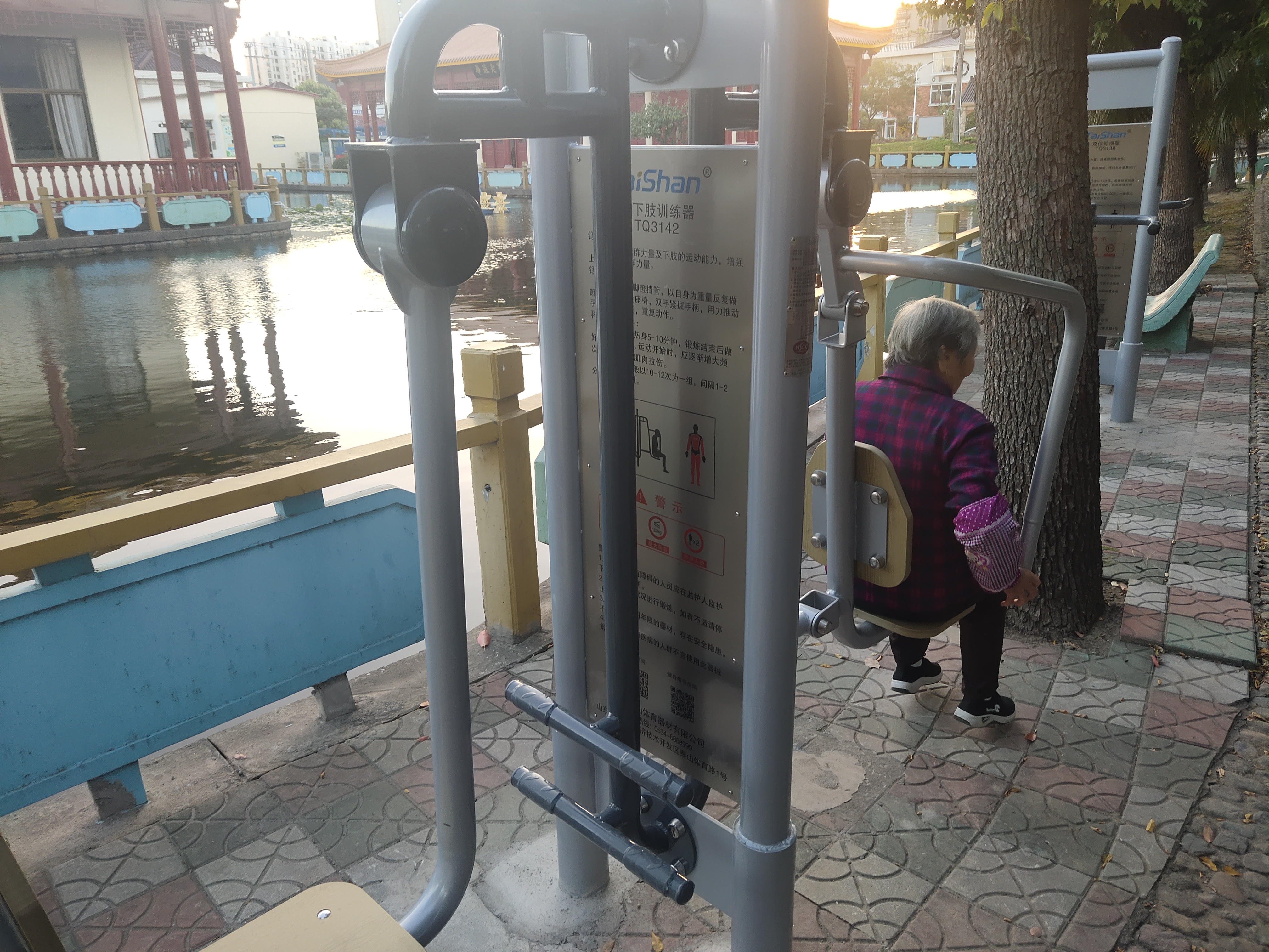 ����������