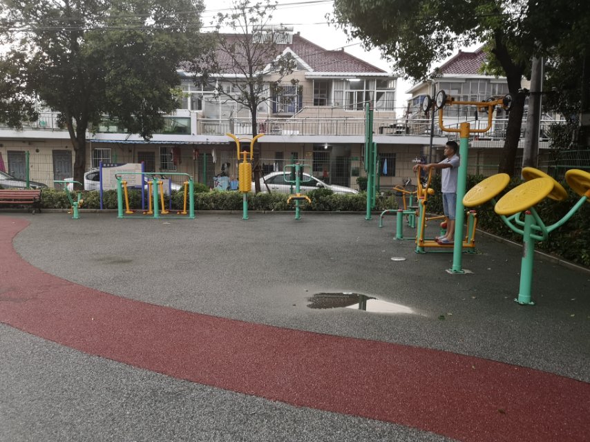 �л����ί����Է��B