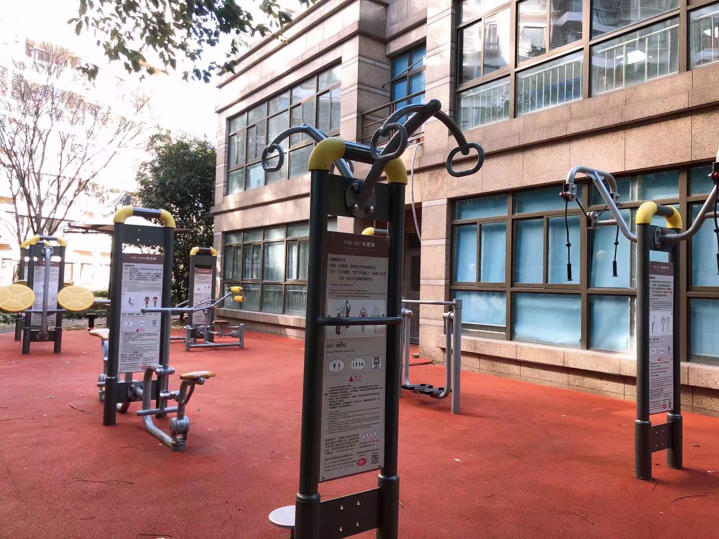 ������ί����Է