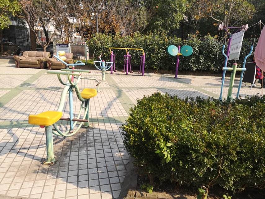 ��̩һ�ӽ���Է