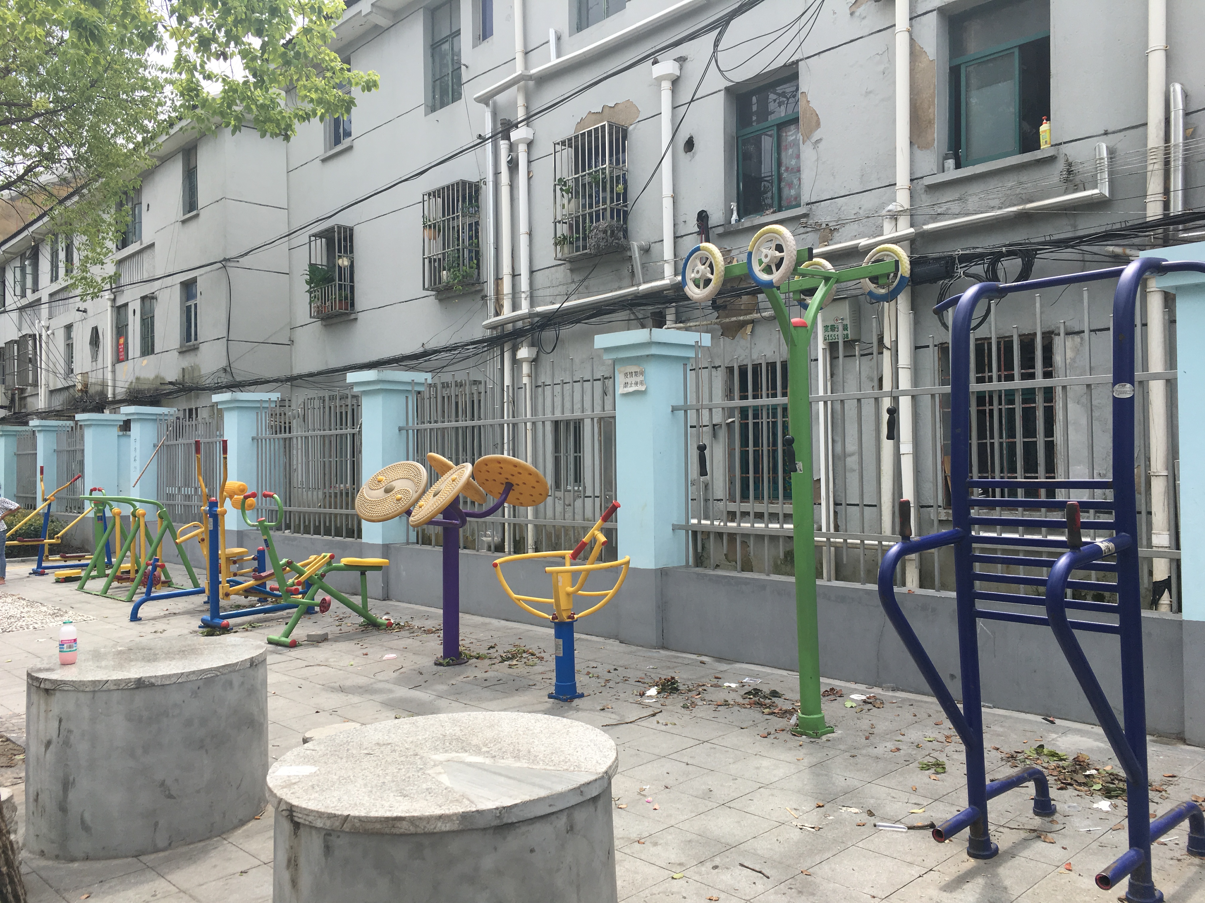 ��ͷ��ί����·59�Ž���Է��