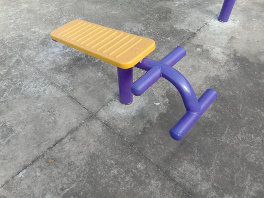 ���˸�����