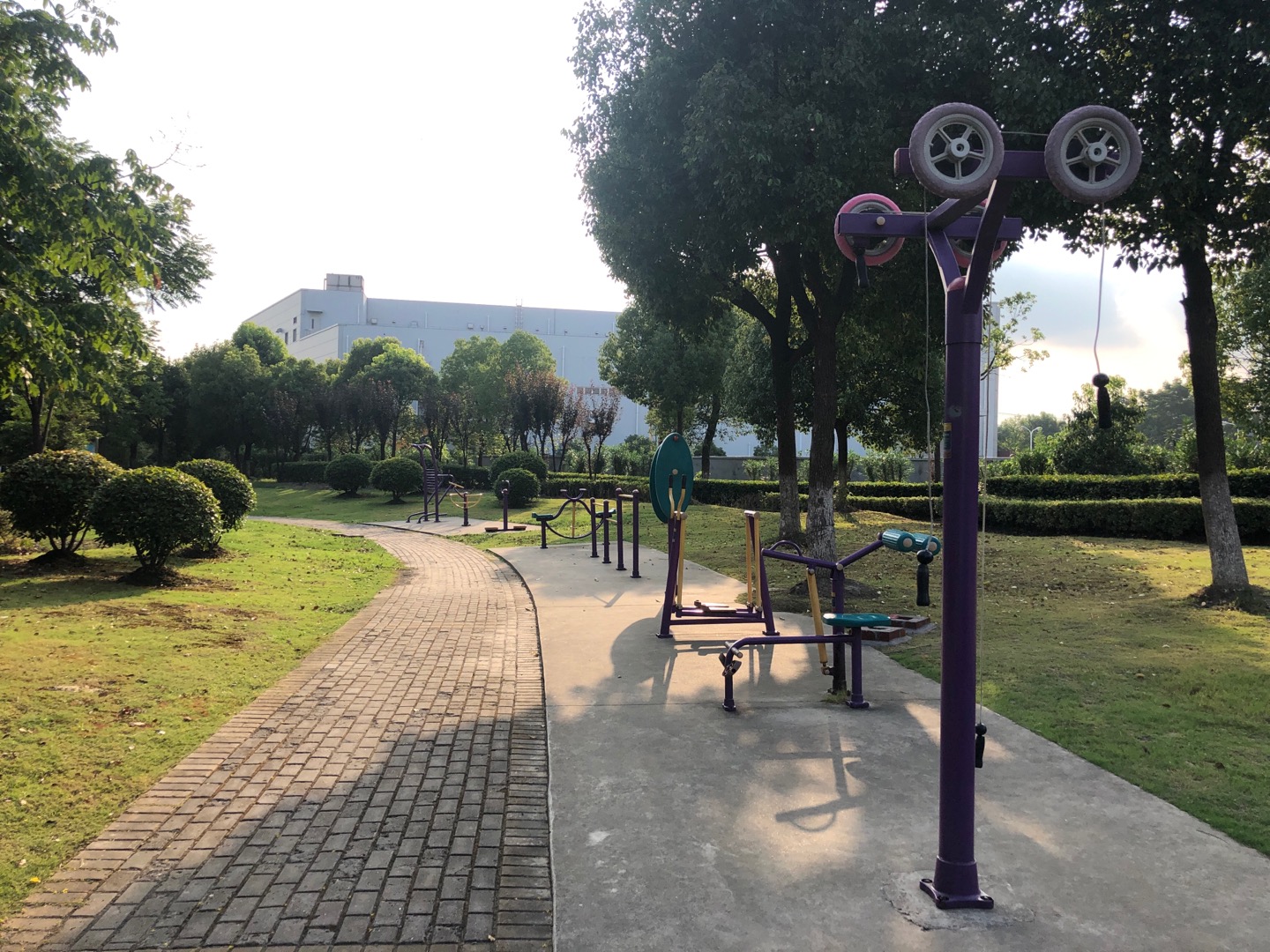 ���ɴ�B����Է��