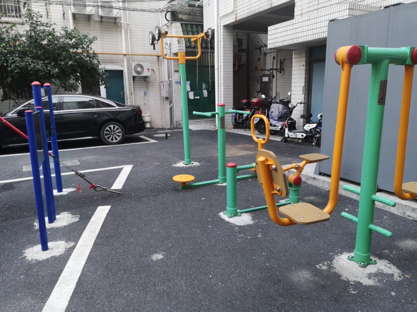 ���Ͼ�ί����Է��C