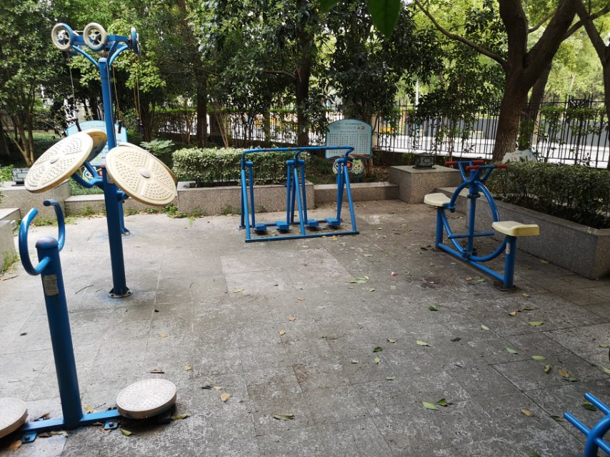 ������԰����ί������C