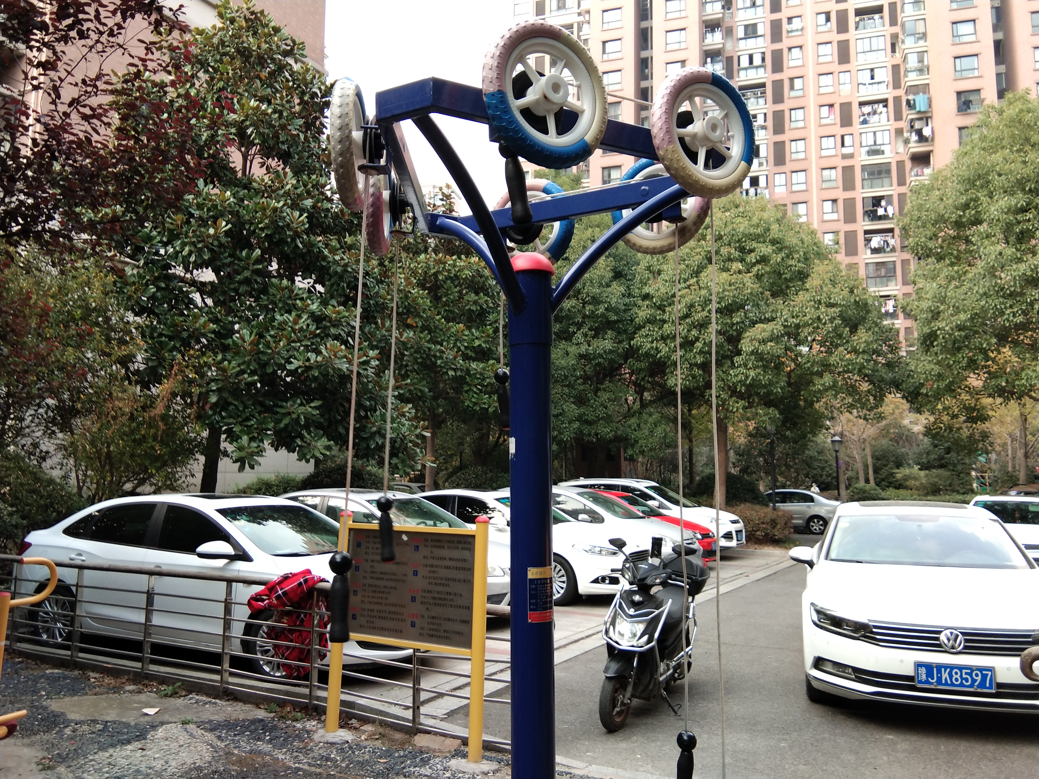 ��֫ǣ����