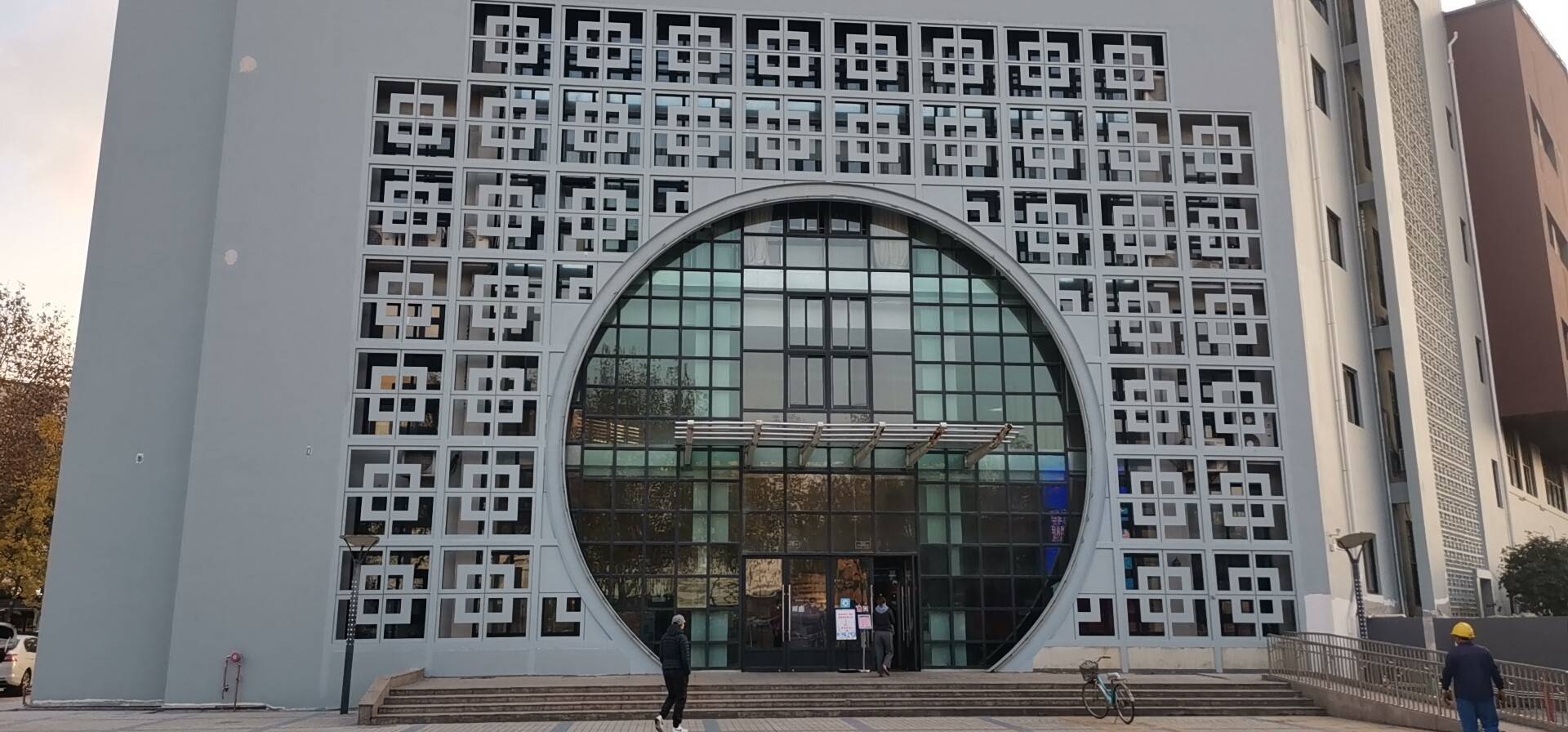 ף����ʩ������������