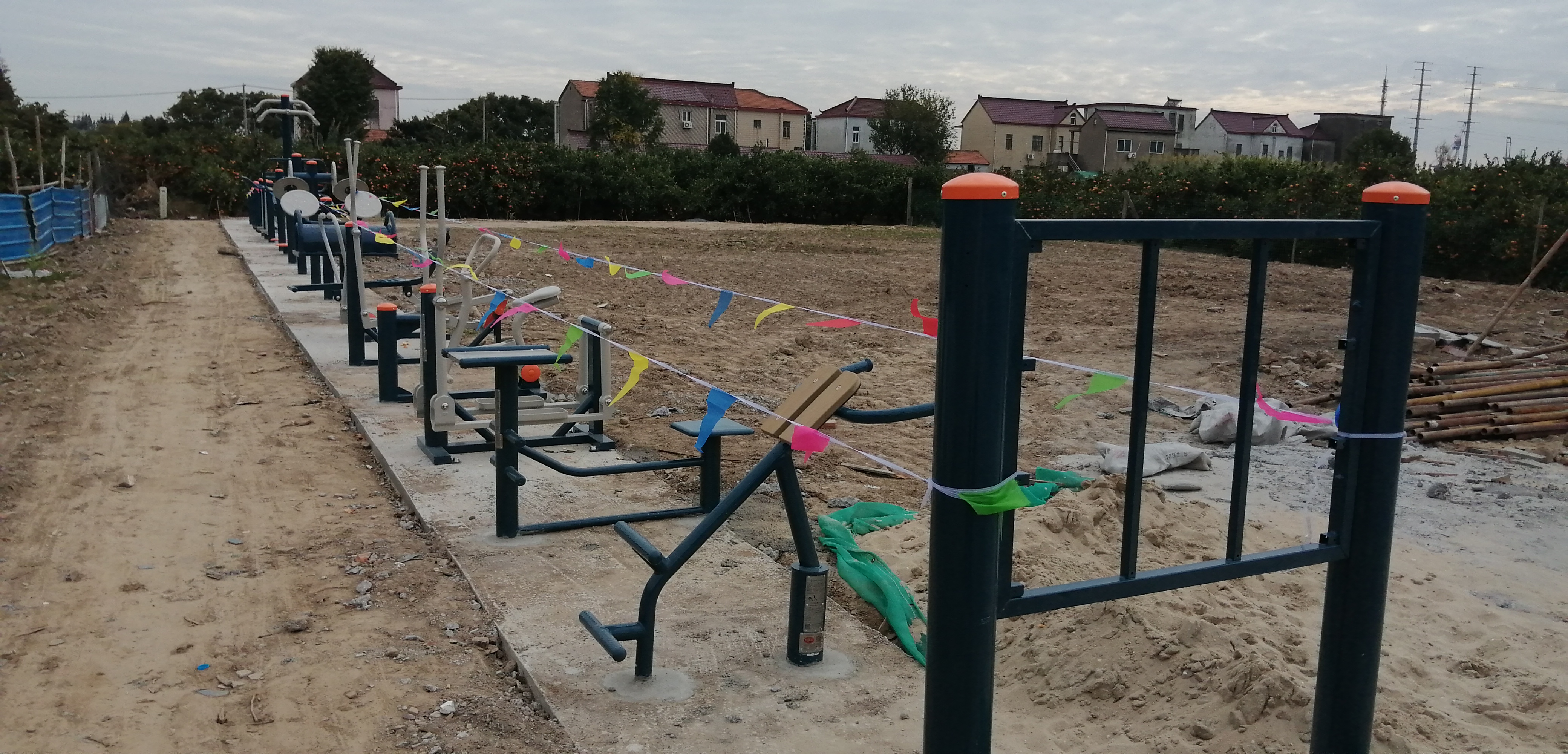 ���彡����