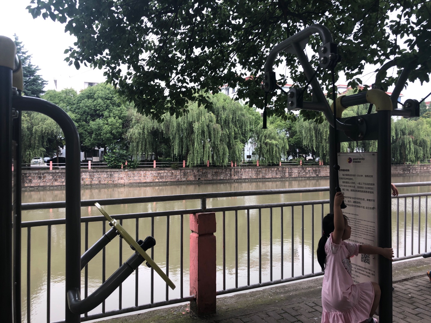 ��֫ǣ����