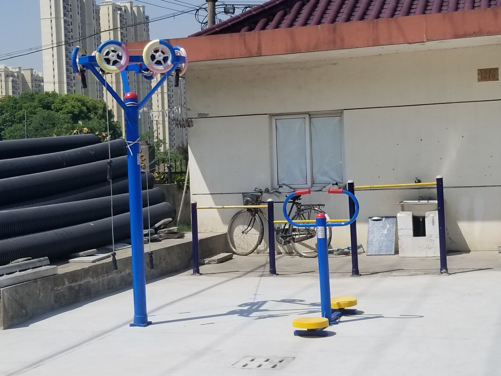 ��½��ί������������