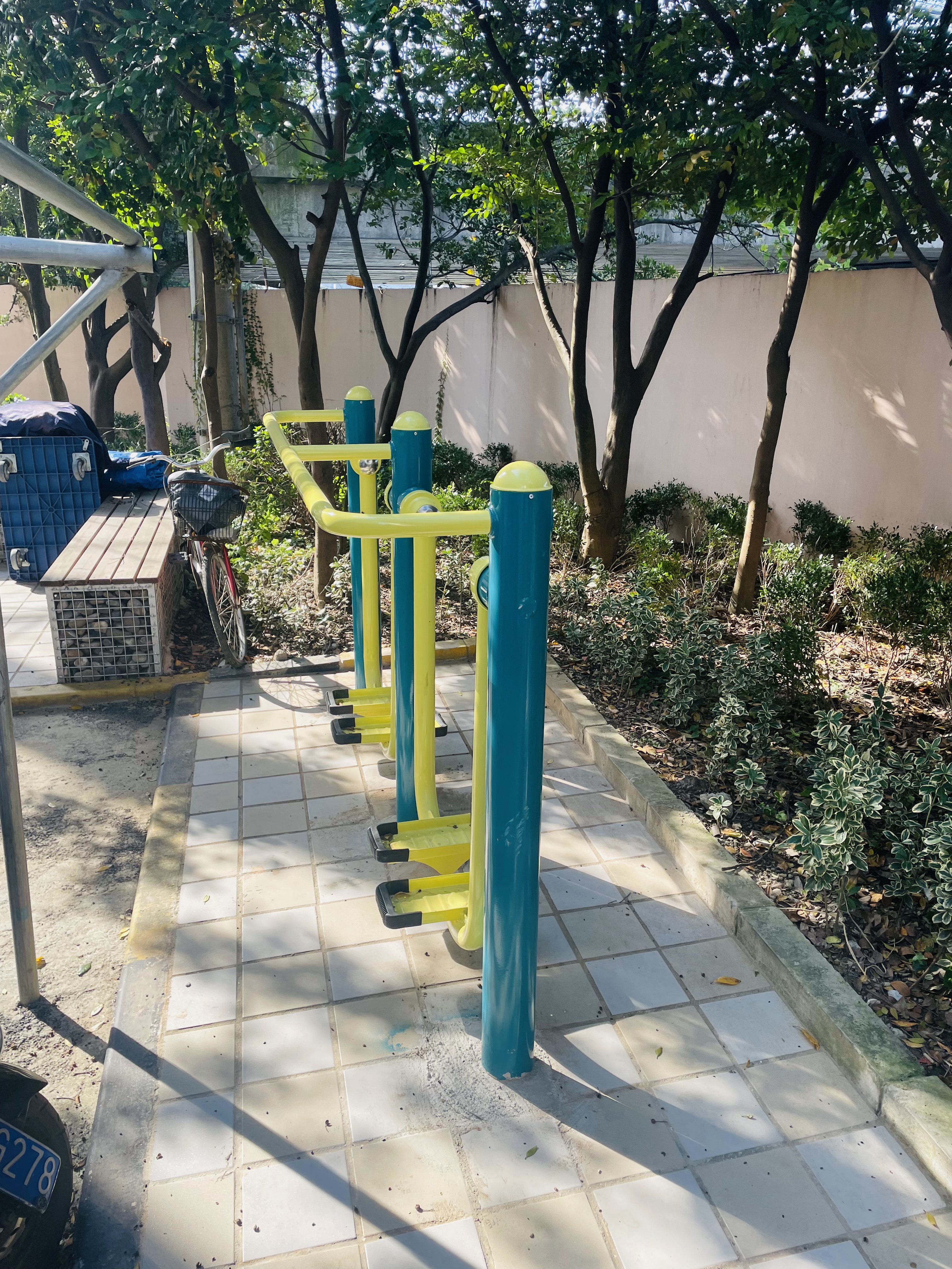 ��λ����̫��������