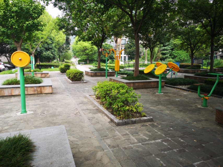 ����·һ����ί����Է��A