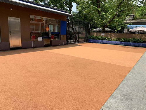 ���ݰ�ɯ����ѧУ