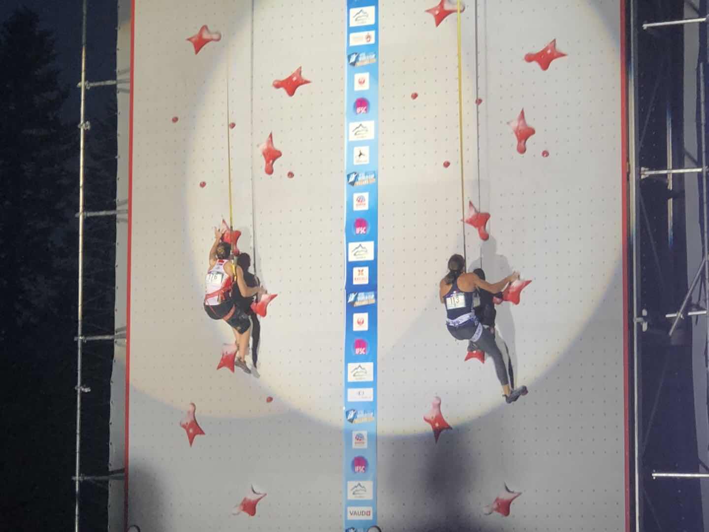 塑胶跑道 塑胶跑道